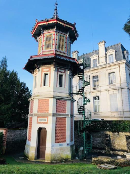 La Porte Aux Dames 罗莫朗坦 外观 照片